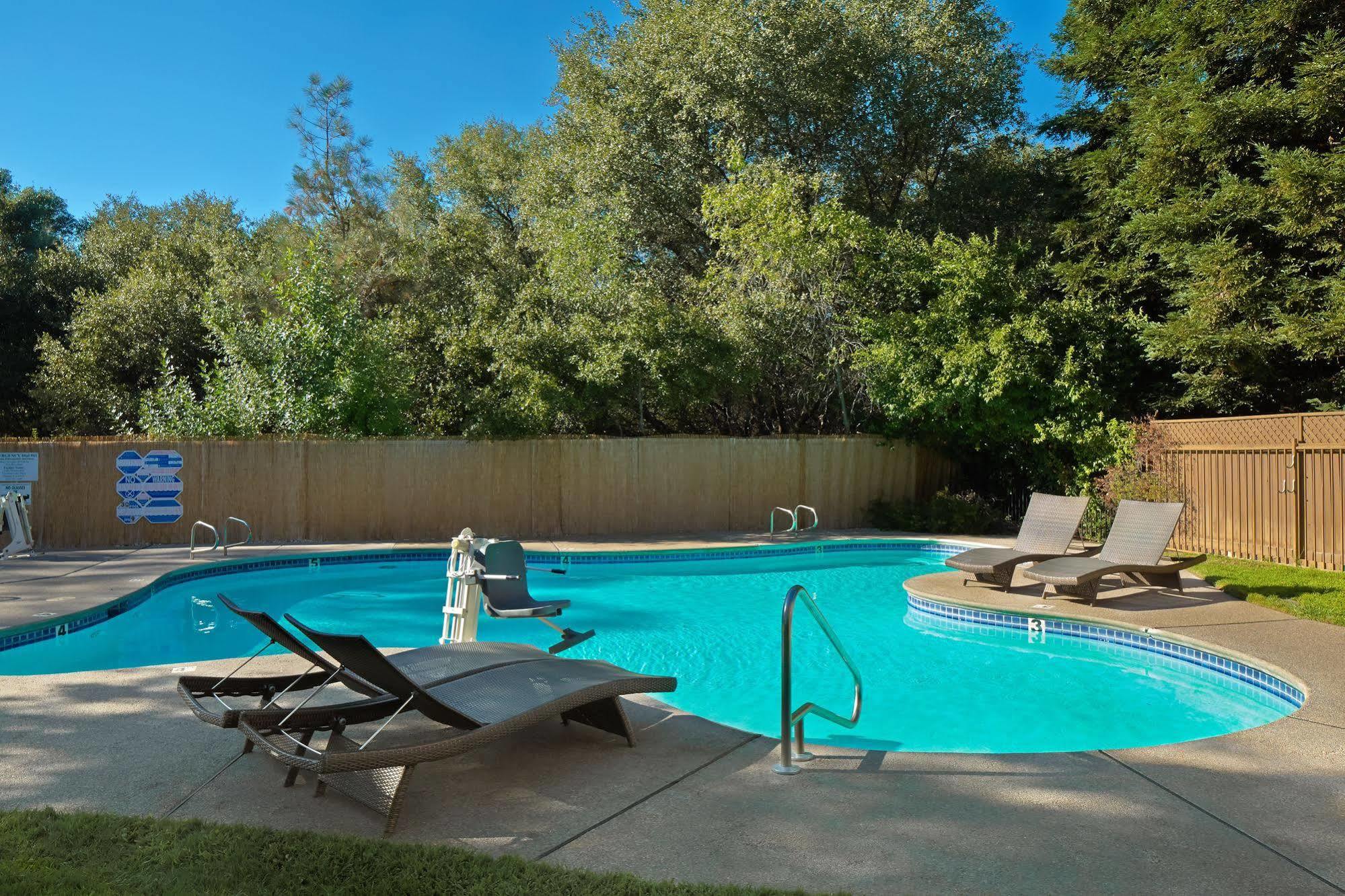 Lake Natoma Inn Folsom Exterior foto